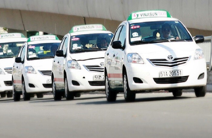 Vinasun kiến nghị Bộ GTVT bỏ quy định về xe vận tải hợp đồng điện tử, coi Grab là vận tải taxi