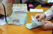 TS Vũ Đình Ánh: 'Nhiều người đã rút tiền tiết kiệm ngân hàng đầu tư bất động sản'