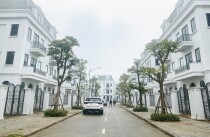 Sốt ở phía Tây Hà Nội: Khách bỏ 200 tỷ mua 6 biệt thự, sàn thanh khoản 1.000 tỷ/tuần