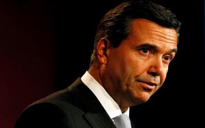 Chủ tịch Credit Suisse mất chức do vi phạm quy định phòng dịch Covid-19.