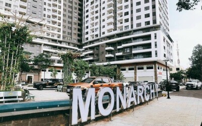 Dự án Monachy của Công ty Cổ phần Đầu tư phát triển nhà Đà Nẵng cũng bị phát hiện bán hàng trăm căn hộ khi chưa đủ điều kiện kinh doanh.