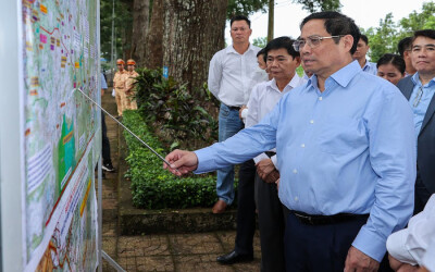 Thủ tướng Phạm Minh Chính khảo sát hướng tuyến dự án cao tốc Khánh Hòa – Buôn Ma Thuột.