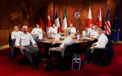 Nhóm lãnh đạo G7 trong buổi họp ngày 26/6.