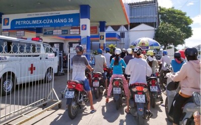 UBND tỉnh Kiên Giang đề nghị có quy định về chiết khấu tối thiểu trên mỗi lít xăng cho doanh nghiệp bán lẻ để đảm bảo họ có lãi, duy trì kinh doanh, cung ứng.