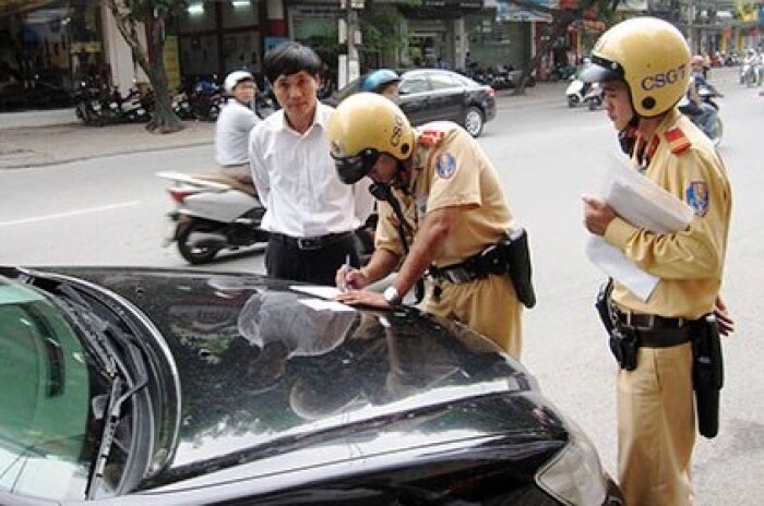 Đề xuất mở tài khoản khi đăng ký để ‘phạt nguội’ ô tô vi phạm