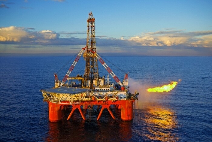 Hụt thu hơn 3 tỷ USD vì giá dầu giảm