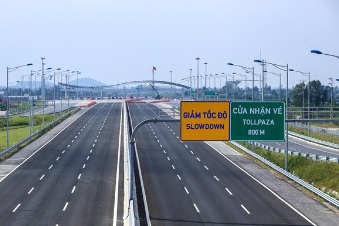 Cao tốc Hà Nội - Hải Phòng thông toàn tuyến, nhắm mốc 80 ngàn lượt xe