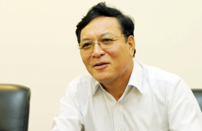 Cựu Bộ trưởng Giáo dục Phạm Vũ Luận quay về trường cũ
