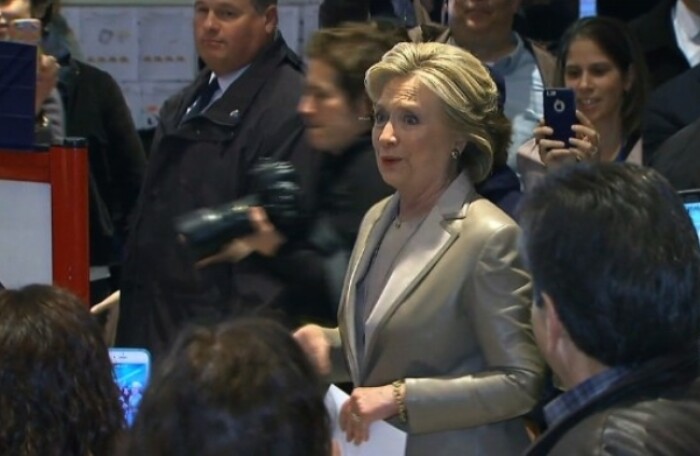 Bà Hillary Clinton đã 'hoàn tất nghĩa vụ công dân' tại New York