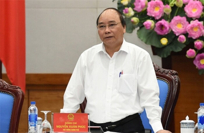 Thủ tướng vào 'điểm nóng' Hà Tĩnh, Bí thư Đà Nẵng tắm biển 'an dân'