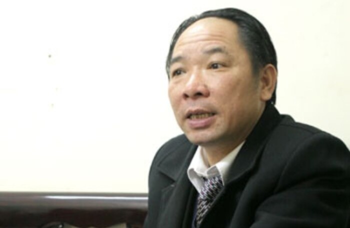Nguyên Phó Giám đốc Sở Nông nghiệp Phát triển Nông thôn Hà Nội chuẩn bị hầu tòa