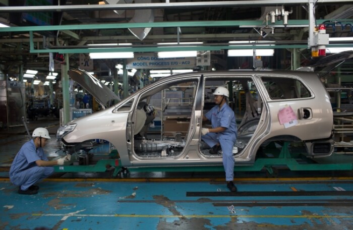 Bộ Tài chính đề xuất hai phương án giảm thuế nhập khẩu linh kiện ô tô
