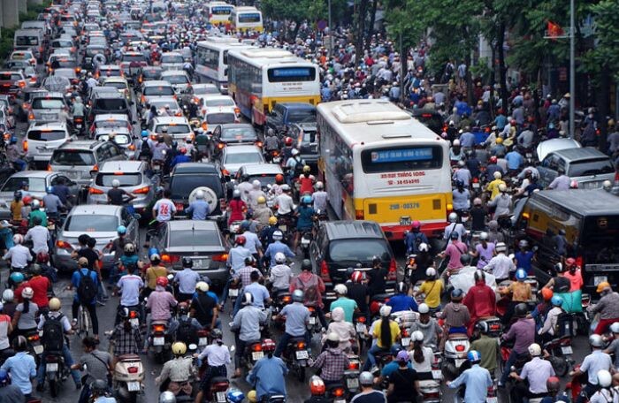 Có thể áp dụng cấm xe máy ở Hà Nội và TP. Hồ Chí Minh