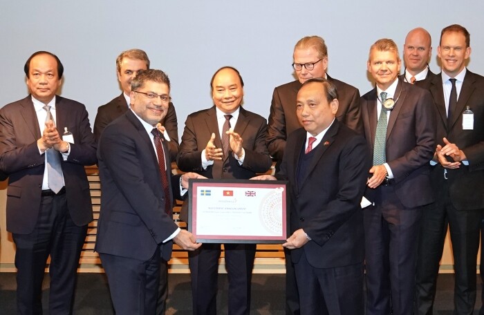 Hãng dược hàng đầu Thụy Điển  AstraZeneca cam kết đầu tư 220 triệu USD vào Việt Nam
