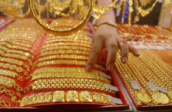 Giá vàng thế giới tăng mức chênh lệch, cao hơn giá vàng trong nước gần 6 triệu đồng/lượng