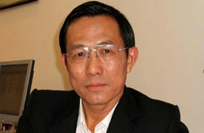 Cơ quan điều tra đề nghị phong tỏa tài sản của cựu Thứ trưởng Bộ Y tế Cao Minh Quang