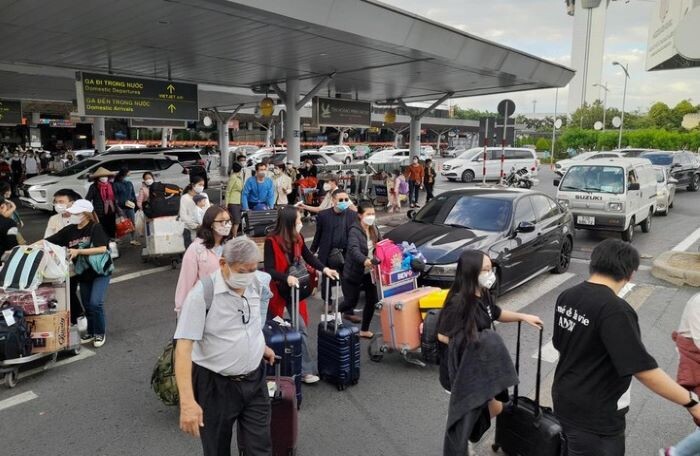 TP. HCM lên phương án xử lý tình trạng giao thông ùn tắc Sân bay Tân Sơn Nhất
