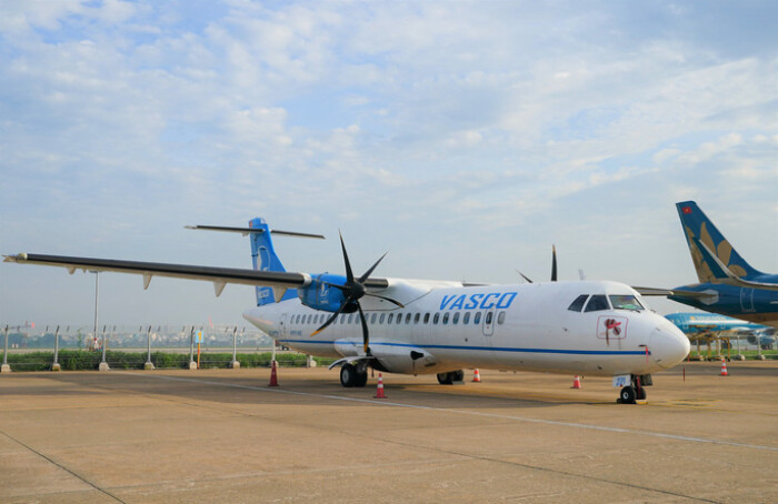 Cạnh tranh với Bamboo Airways, Vietnam Airlines làm 'thủ tục một lần' trên đường bay Côn Đảo
