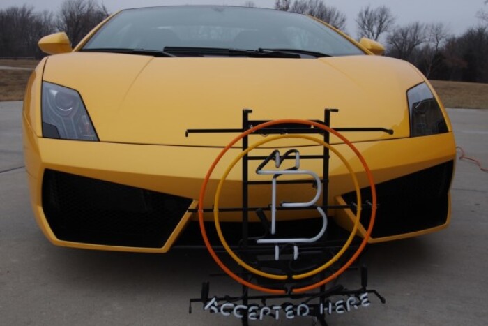 Nhờ các triệu phú Bitcoin, doanh số bán siêu xe Lamborghini tăng vọt