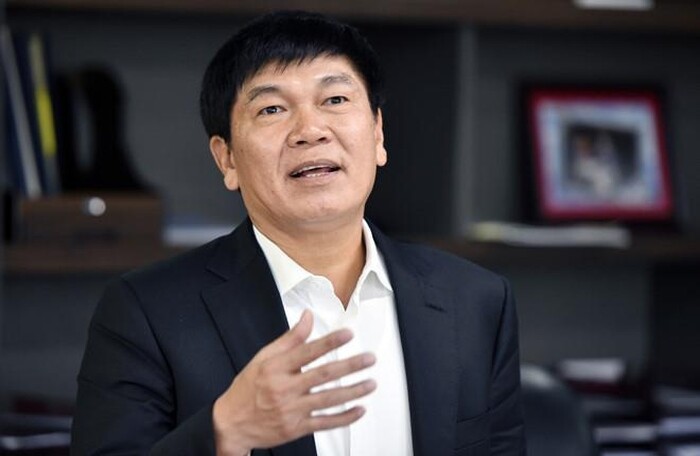 Ông Trần Đình Long mất danh hiệu tỷ phú USD
