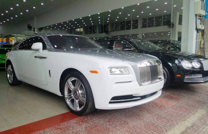Nhà nhập khẩu Rolls Royce ký cam kết nộp gần 9 tỷ đồng tiền nợ thuế