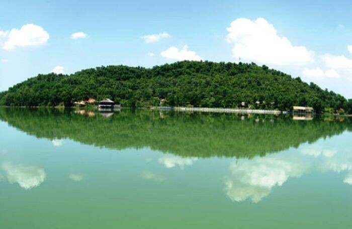 Kết quả hình ảnh cho hồ núi cốc