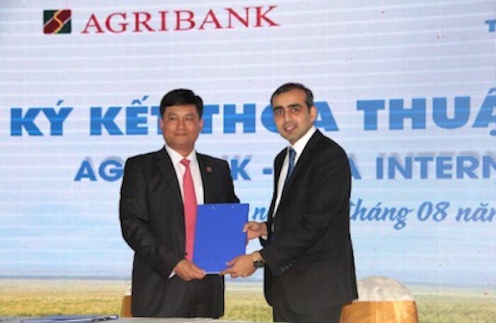 Agribank hỗ trợ tài chính giúp nông dân tiếp cận máy móc công nghệ cao
