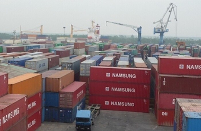 Tìm chủ 95 container tồn đọng tại cảng Đình Vũ