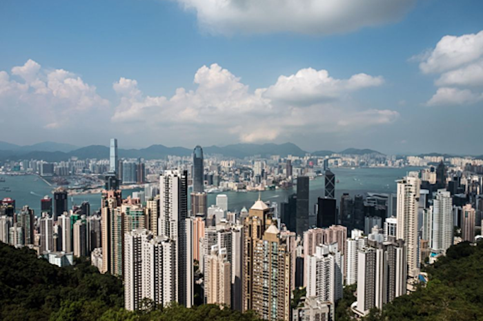 Hong Kong vượt Nhật Bản thành thị trường chứng khoán lớn thứ 3 thế giới
