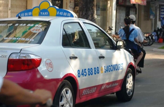 Taxi Saigontourist lao đao vì nợ thuế