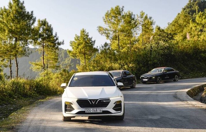 VinFast Lux A2.0 chiếm gần trọn thị phần sedan hạng sang