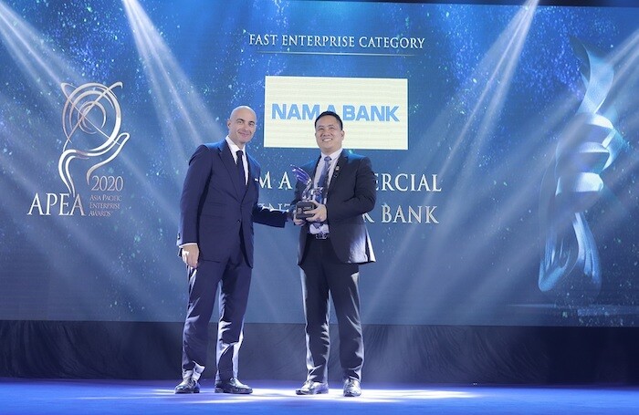 Nam A Bank nhận giải thưởng doanh nghiệp xuất sắc châu Á và doanh nghiệp tăng trưởng nhanh