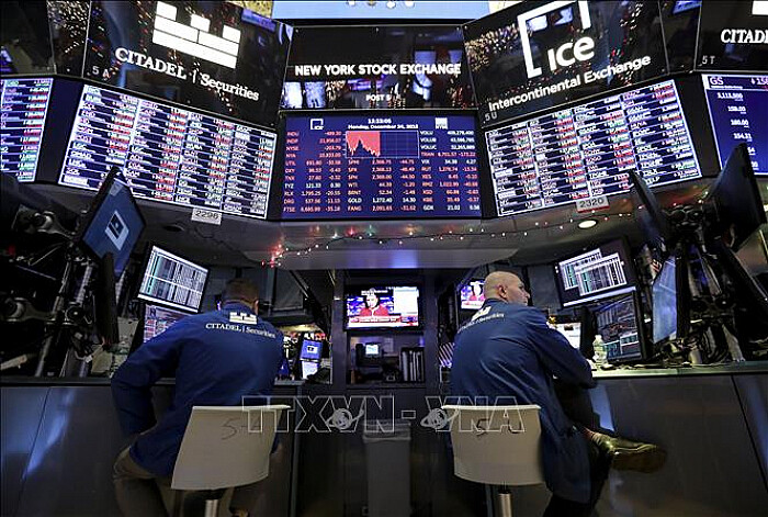 Chỉ số Dow Jones vượt mốc 30.000 điểm lần đầu tiên trong lịch sử