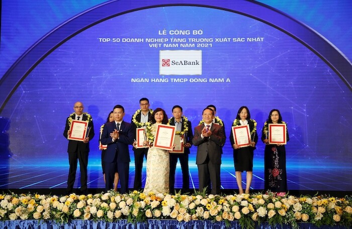 SeABank được vinh danh trong ‘Top 50 doanh nghiệp tăng trưởng xuất sắc nhất Việt Nam’