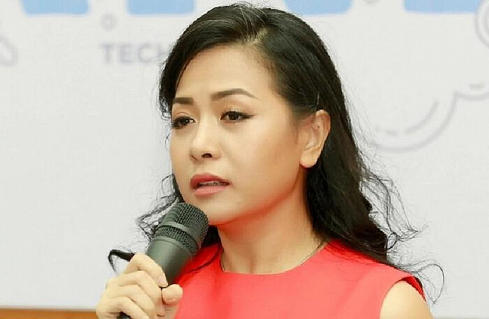 Bà Trần Uyên Phương lại bán ra 107.300 cổ phiếu Yeah1 (YEG)