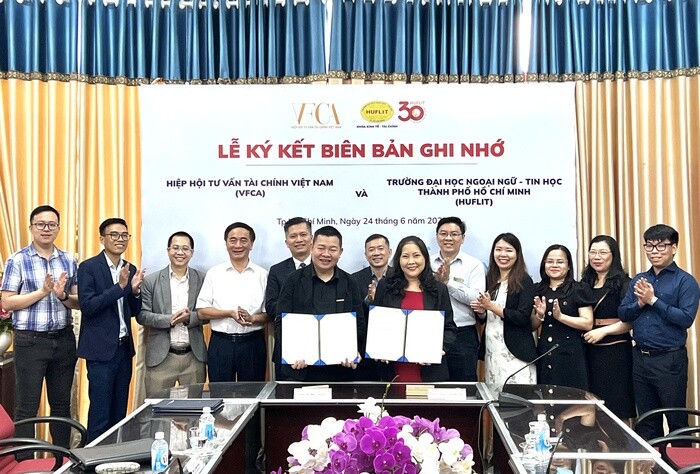 Đại học HUFLIT hợp tác đào tạo cùng Hiệp hội Tư vấn Tài chính Việt Nam (VFCA)