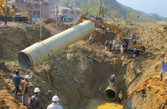 Nước sạch Sông Đà về Hà Nội bằng ống gang Trung Quốc