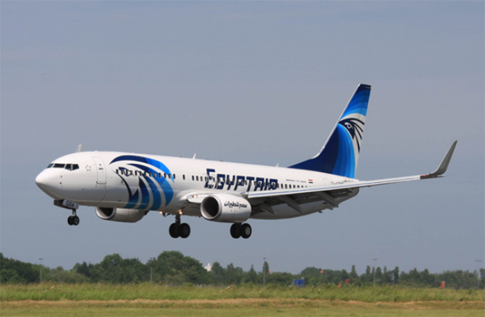 Máy bay chở khách Ai Cập khởi hành từ Paris mất tích