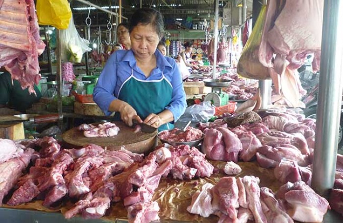 Lợn Tết miền Tây rớt giá mạnh, chỉ còn 30.000 đồng/kg