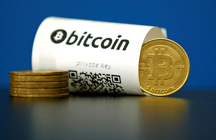 Giá trị đồng tiền ảo Bitcoin vượt mốc kỷ lục 10.000 USD