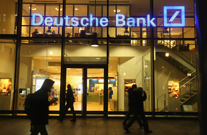 Deutsche Bank lỗ ròng 1,4 tỷ euro trong năm 2016