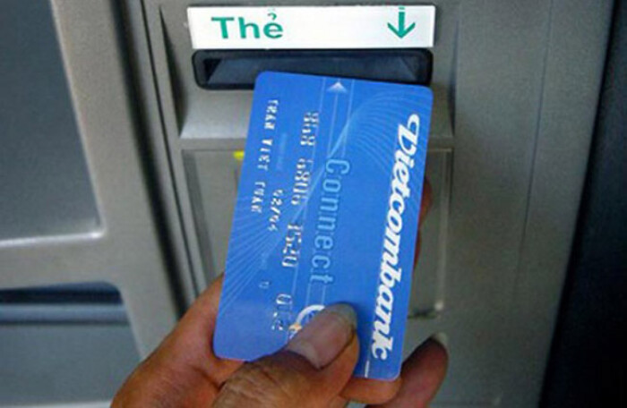 Thêm chủ thẻ Vietcombank bỗng dưng mất 72 triệu đồng trong tài khoản