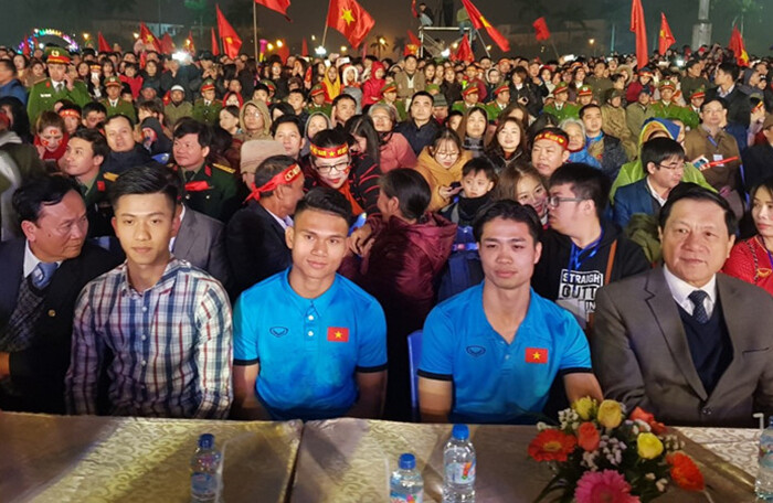 4 cầu thủ Nghệ An của U23 Việt Nam nhận thưởng lớn khi trở về quê nhà