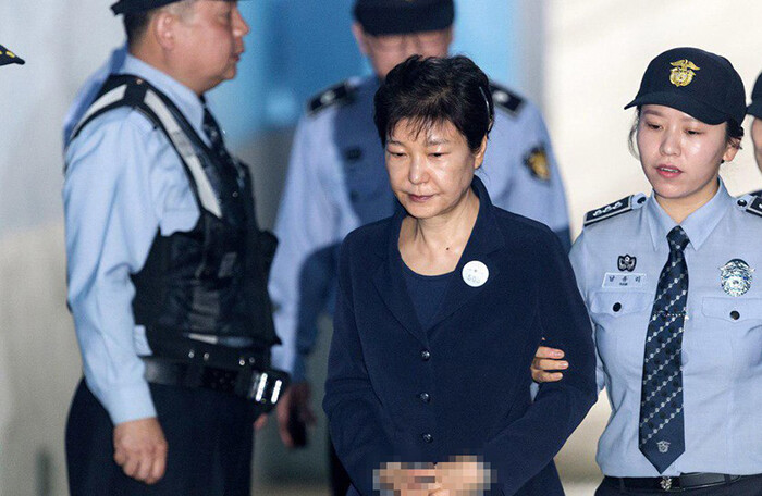 Đề nghị 30 năm tù giam đối với cựu Tổng thống Park Geun-hye