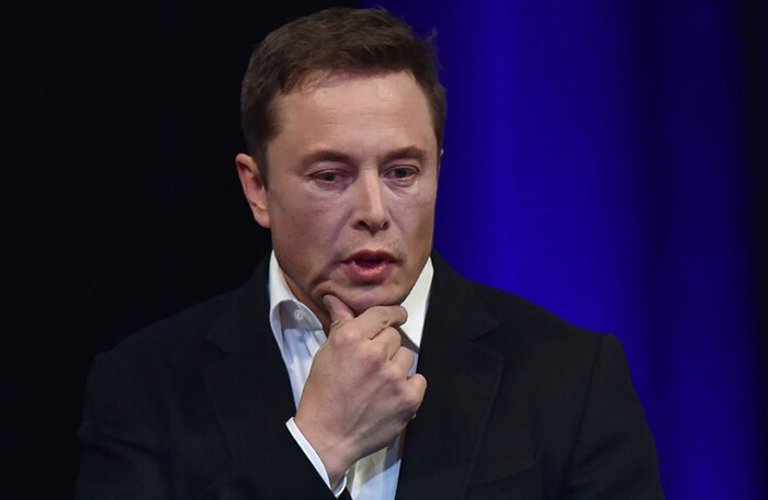 Tỷ phú Elon Musk muốn rút niêm yết Tesla
