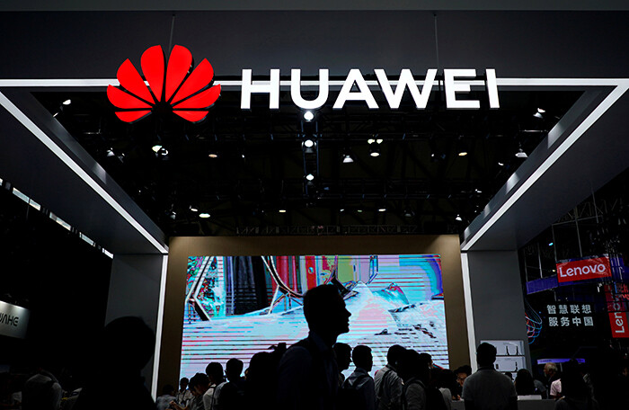 Doanh thu Huawei tăng gần 40% dù khủng hoảng và sức ép từ Mỹ
