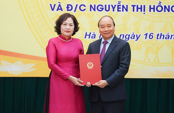 Thủ tướng trao quyết định bổ nhiệm thống đốc NHNN cho bà Nguyễn Thị Hồng