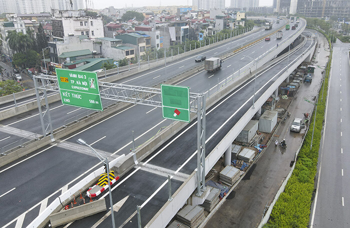 Cận cảnh 6 nhánh lên xuống cầu cạn Mai Dịch-Nam Thăng Long sắp đi vào hoạt động