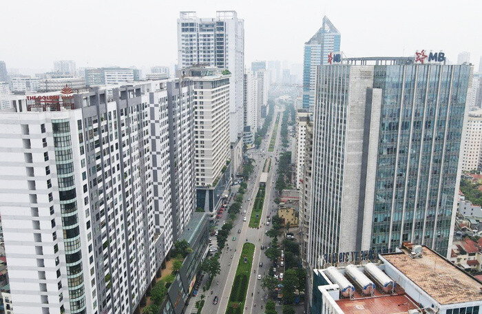 Đường Lê Văn Lương thường xuyên ùn tắc: Hà Nội nói xây nhà cao tầng đúng quy hoạch