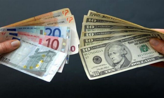 USD lao dốc, Euro tăng mạnh sau lời bình luận của quan chức ECB